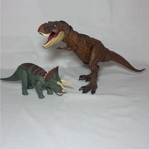 JURASSIC PARK TYRANNOSAURUS REX & TRICERATOPS RIVAL BATTLE SCAR DINOSAUR FIGURES